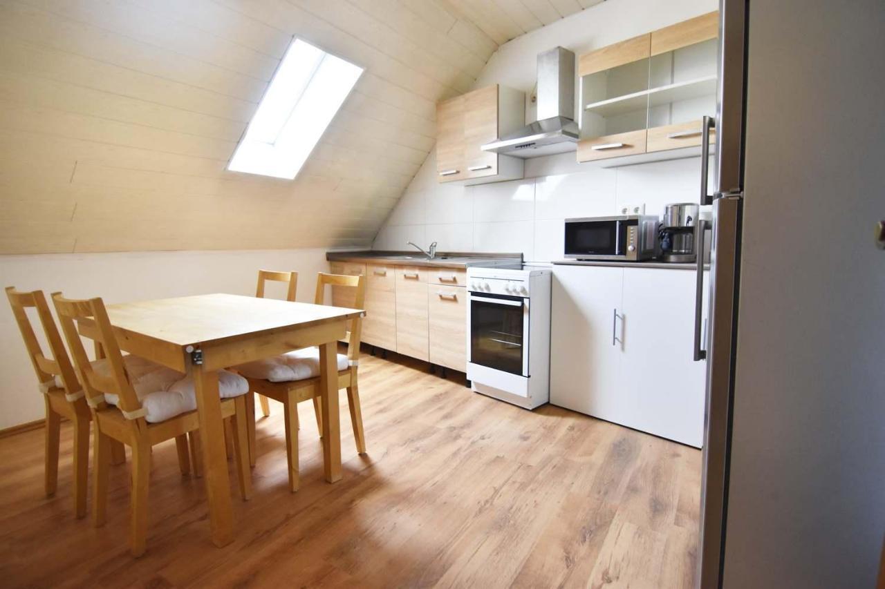 Cozy Worker Apartments Нідеркассель Екстер'єр фото